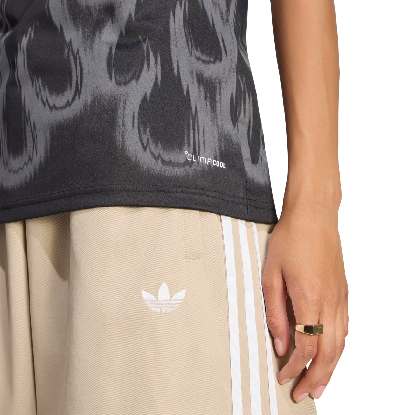 adidas Women's Juventus Third Jersey 26/27 (Black/Gold)