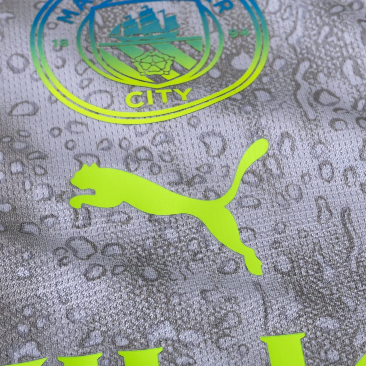 Puma Men's Manchester City Rodrigo Third Jersey w/ EPL + No Room For Racism Patches 25/26 (Cool Weather/Pro Green)