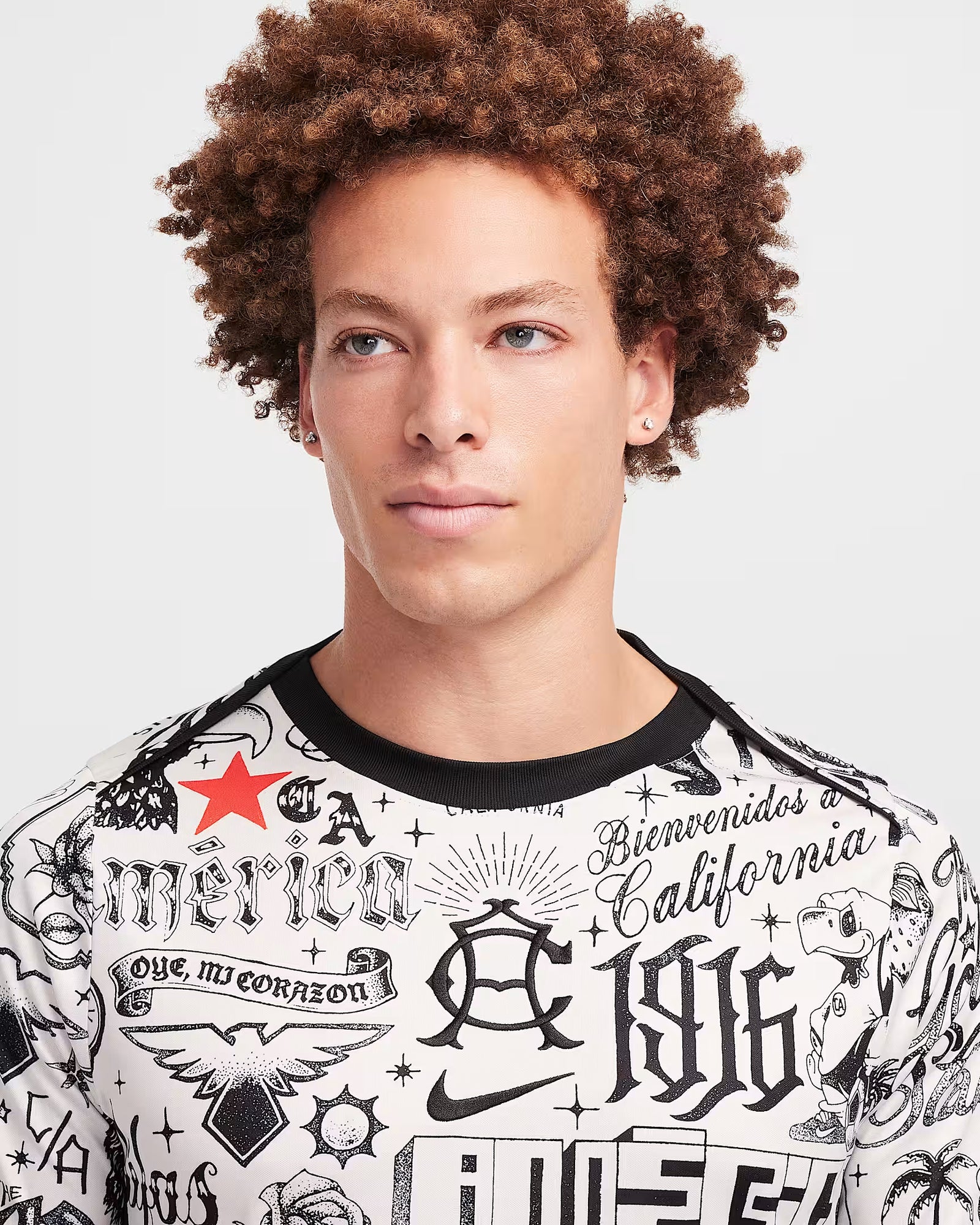 Nike Club America California Prematch Soccer Jersey (LT Orewood White/Black)