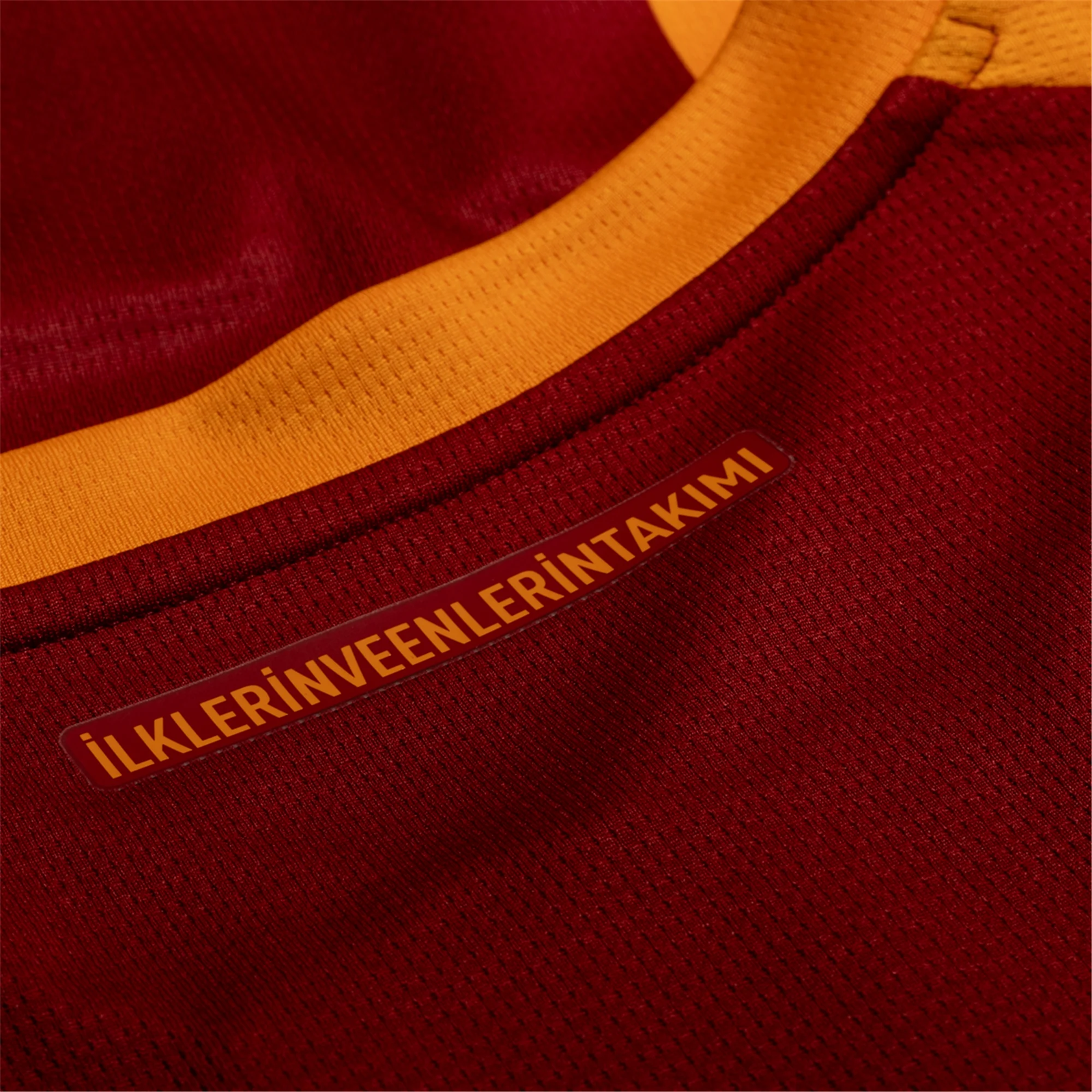Puma Galatasaray Home Jersey 25/26 (Red Rhythm/Intense Orange)