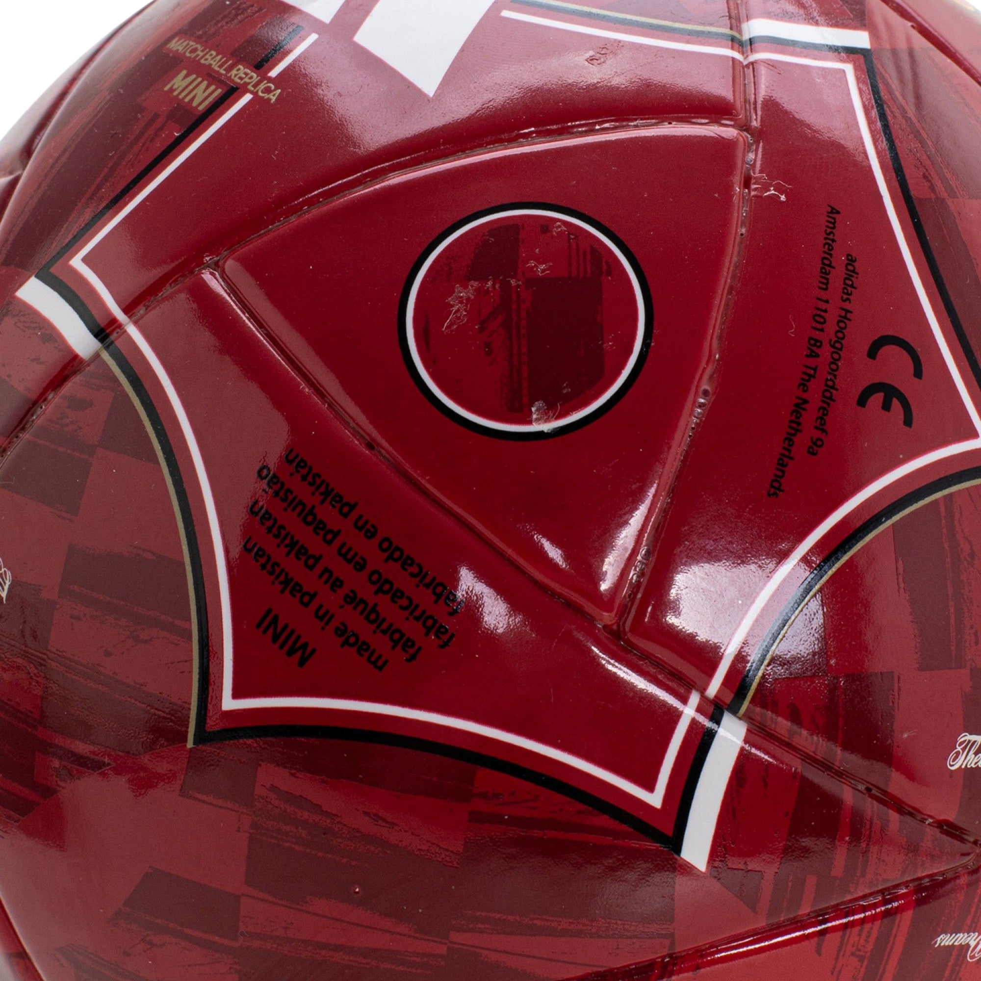 adidas Manchester United Club Mini Ball 25/26 (Red/Black)