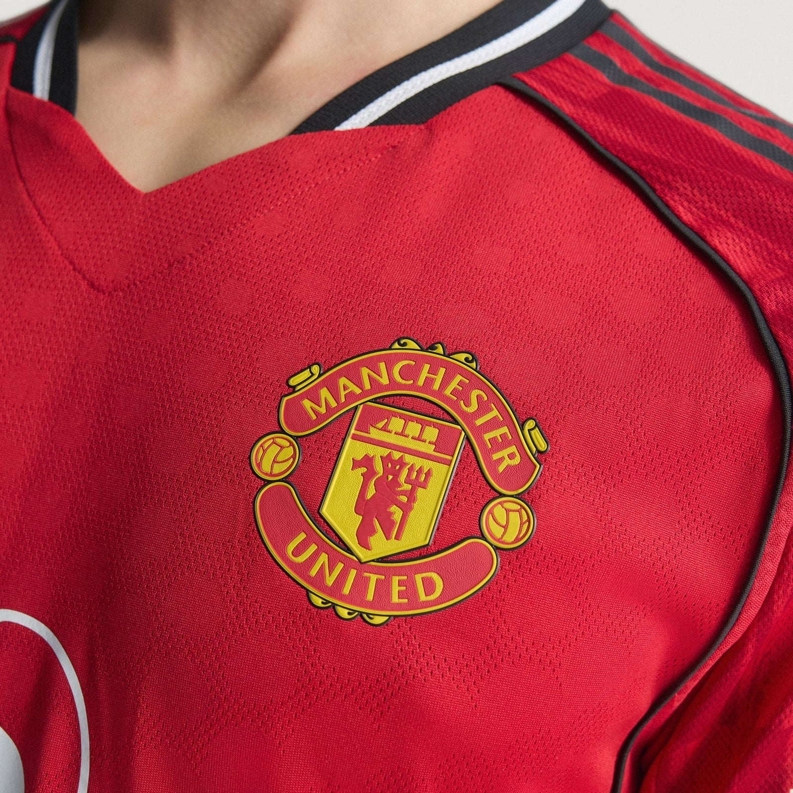 adidas De Ligt Men's Manchester United Authentic Home Jersey 25/26 w/ NRFR + EPL Patch (Red) (Copy) | SoccerWearhouse