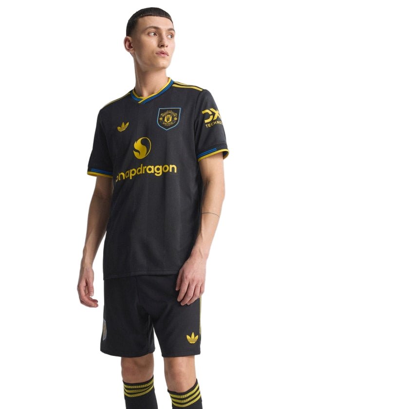 adidas Martinez Men's Manchester United Authentic Third Jersey 25/26 w/ NRFR + EPL Patches (Black) | SoccerWearhouse
