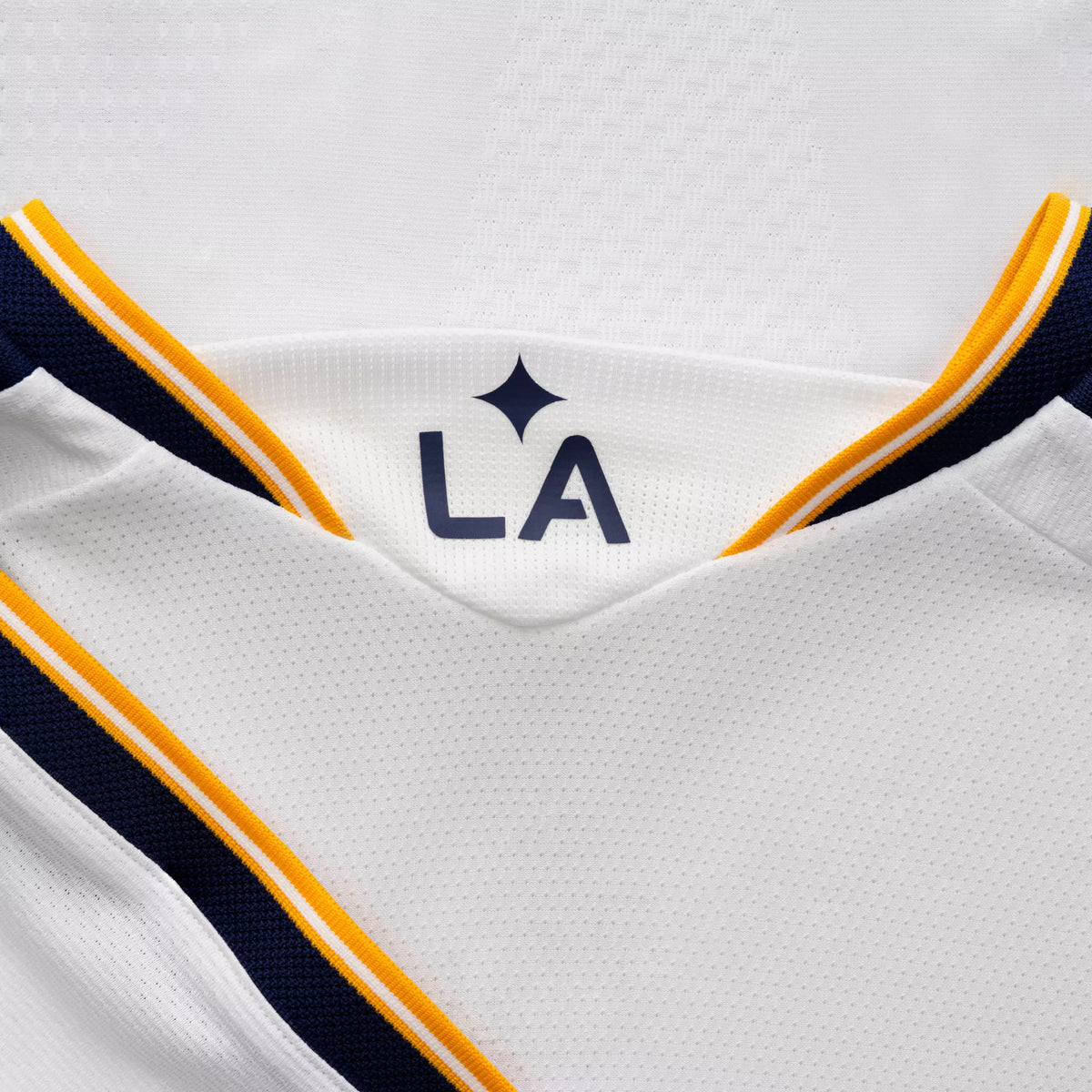 adidas Men's LA Galaxy Authentic Match Home Jersey 26/27 (White)