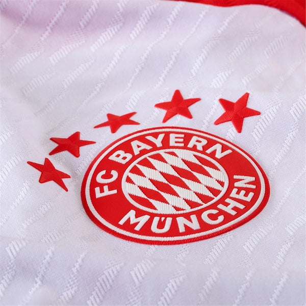 Konrad Laimer chooses new jersey number I FC Bayern