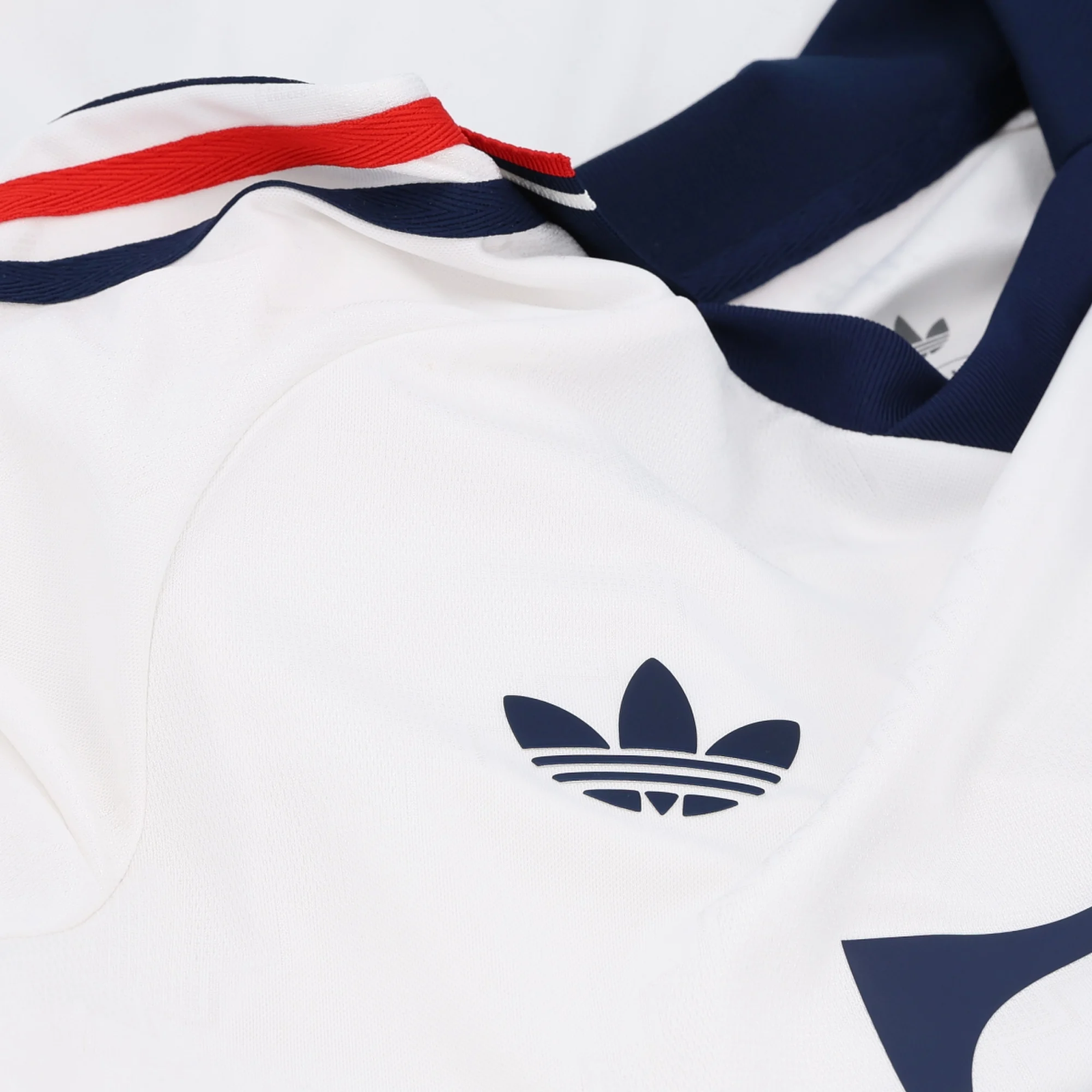 adidas Mens Bayern Munich Authentic Away Jersey 26/27 (White)