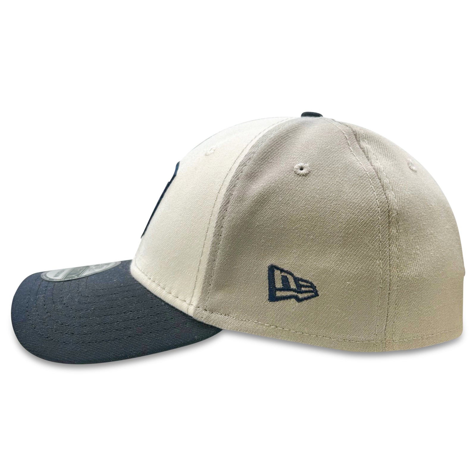 New Era Monterrey 39Thirty Hat (White/Navy/Grey)
