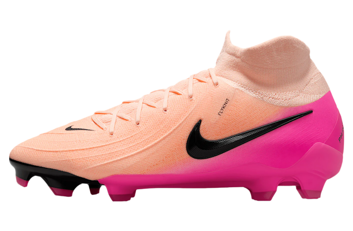 Nike Phantom Luna II Pro FG Soccer Cleats (Crimson Tint/Black-Pink Blast)