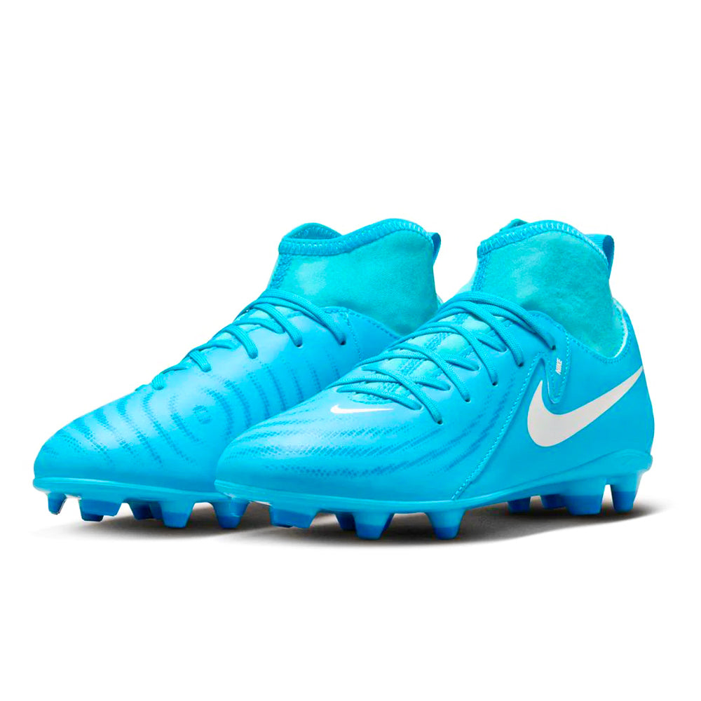 Neon nike soccer cleats hotsell