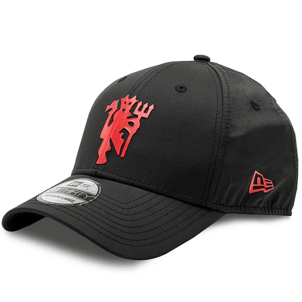 New Era Manchester United Quill Tech Cap Hat (Black/Red) | SoccerWearhouse