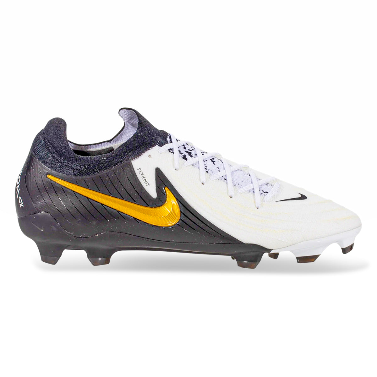 white nike phantom soccer cleats