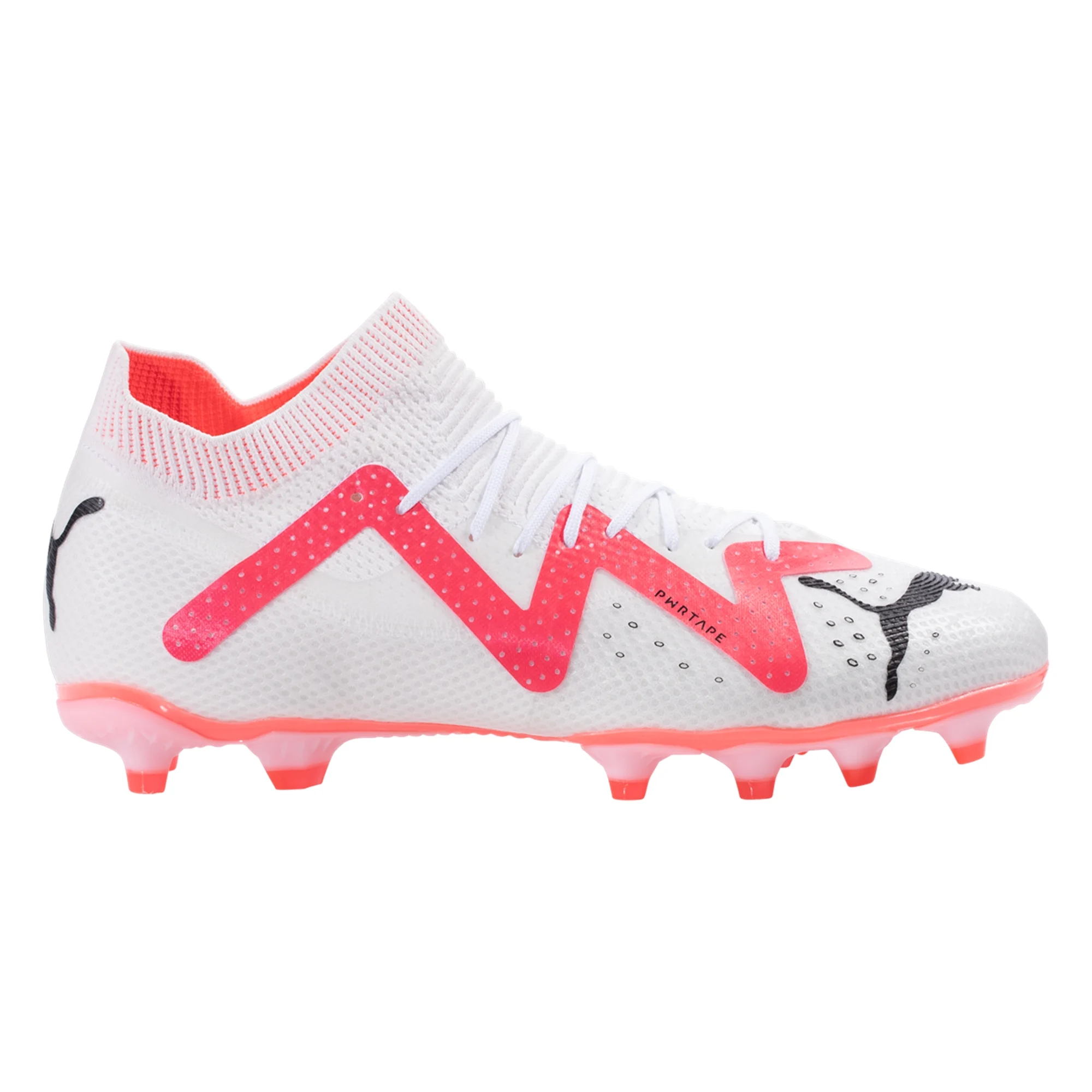 White puma hot sale soccer cleats