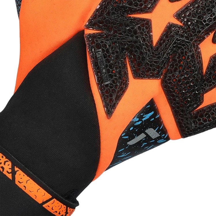 Reusch Attrakt Fusion Carbon 3D Goalkeeper Gloves (Black/Shocking Orange) | SoccerWearhouse