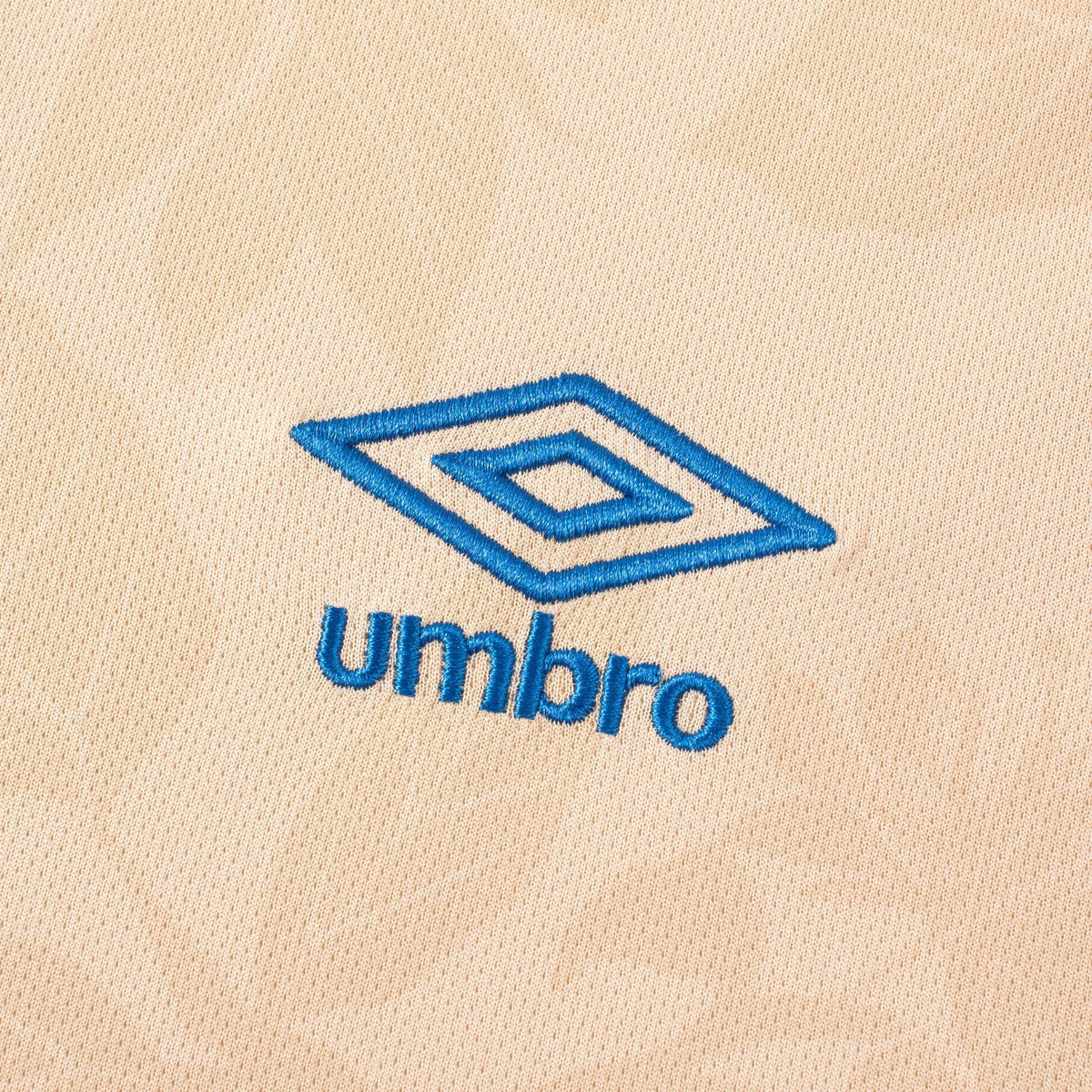 Umbro EL Salvador 25/26 Pre Match Jersey (Tan) | SoccerWearhouse