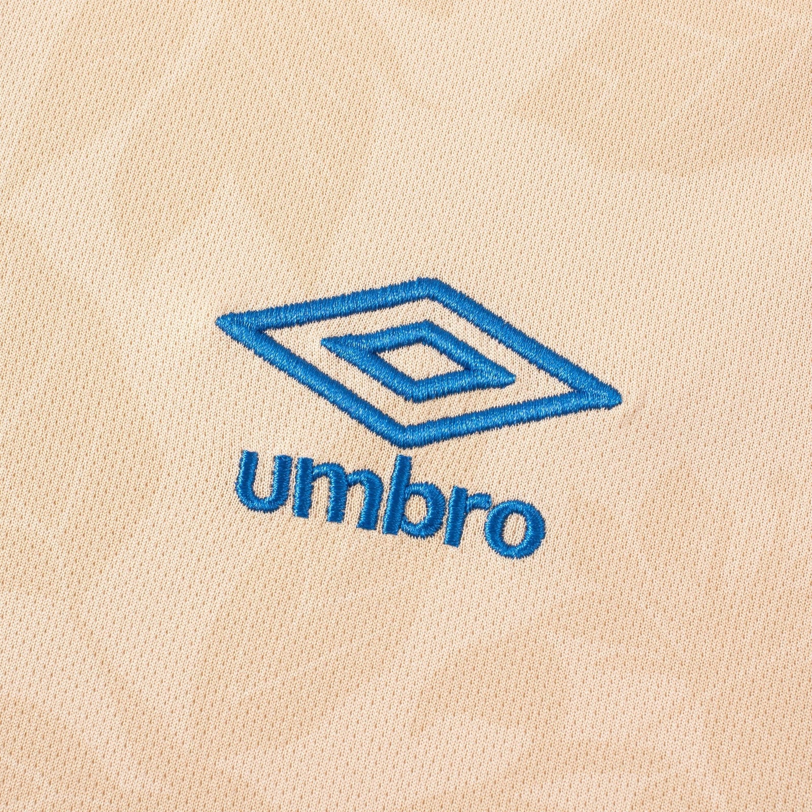 Umbro EL Salvador 25/26 Pre Match Jersey (Tan) | SoccerWearhouse