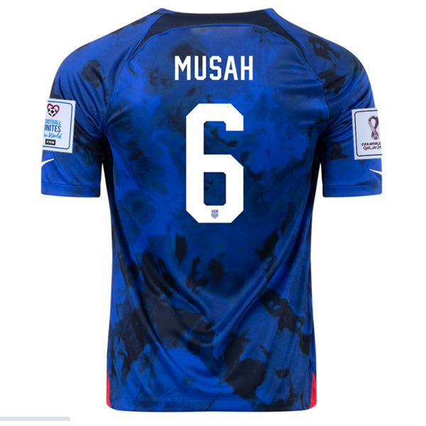 Nike Estados Unidos Musah Away Jersey 22/23 con parches de la Copa Mundial 2022 (Azul brillante/Blanco)