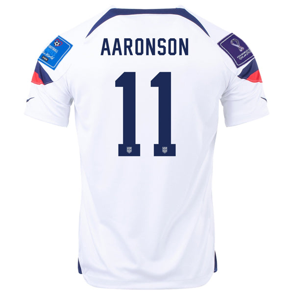 Camiseta Nike Estados Unidos Brenden Aaronson Local 22/23 con parches Copa Mundial 2022 (Blanco/Azul)