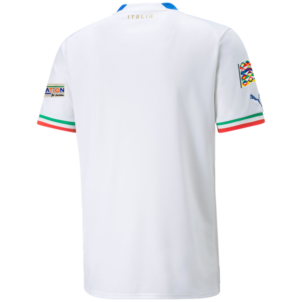 Camiseta Puma Italia Visitante con parches de la Liga de Naciones 22/23 (Puma White/Ultra Blue)