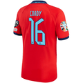 Nike Inglaterra Away Jersey 22/23 con parches de la Copa Mundial 2022 (Challenge Red/Blue Void)